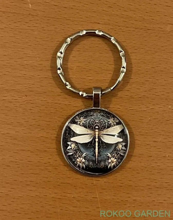 Přívěšek na klíče vážka