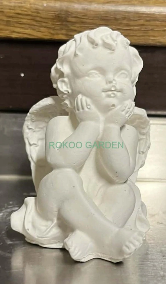 Dekorativní andílek „Hloubavý“ 10 cm