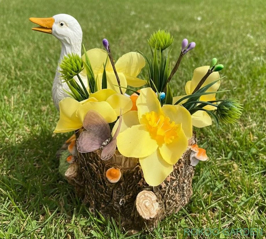 Jarní aranžmá s husou – Rozkvetlý pařez