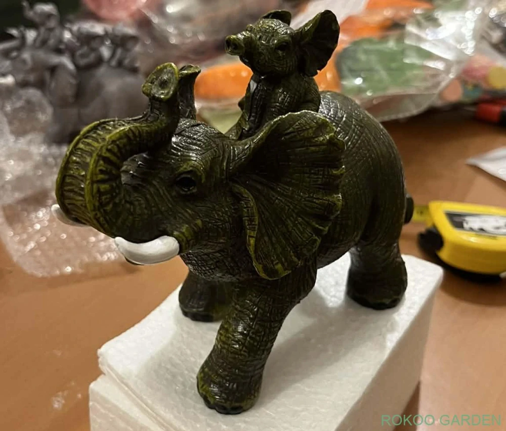 Dekorační soška: Slonice se slůnětem