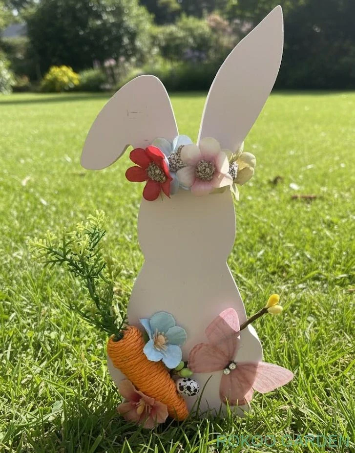 Dekorace dřevěný zajíc