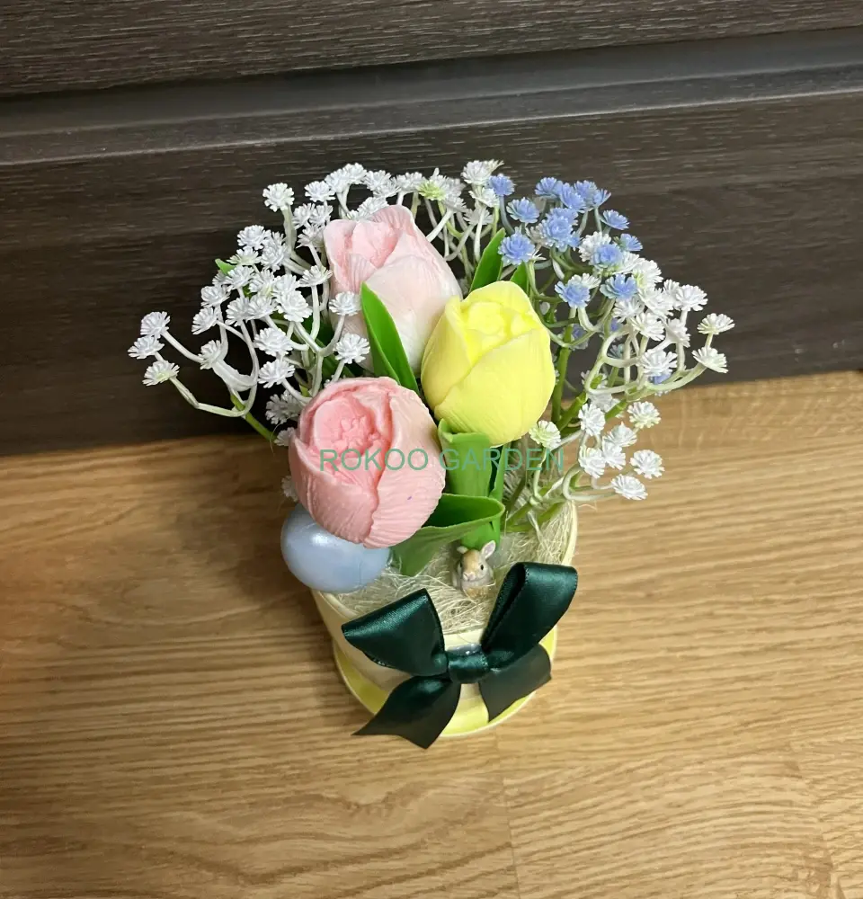 Jarní probuzení: Mýdlové tulipány v barevném květináči