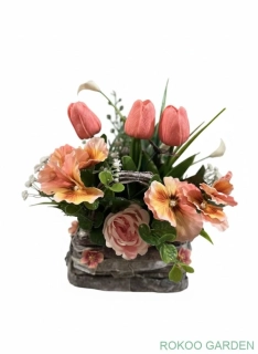 Jarní aranžmá v proutěné tašce - Růžové snění