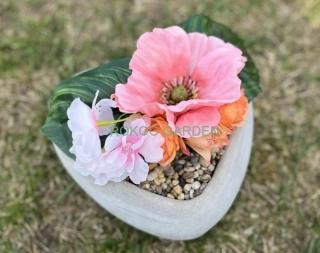 Pietní cementové srdce malé s mákem